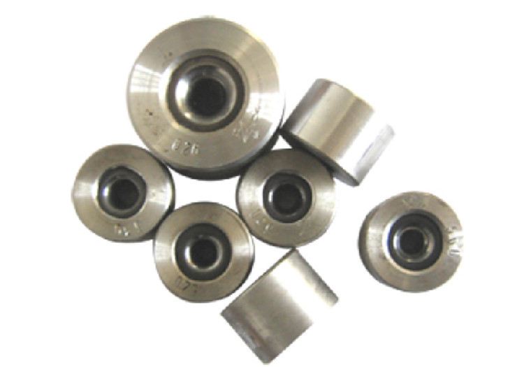 Tungsten carbide wire drawing dies