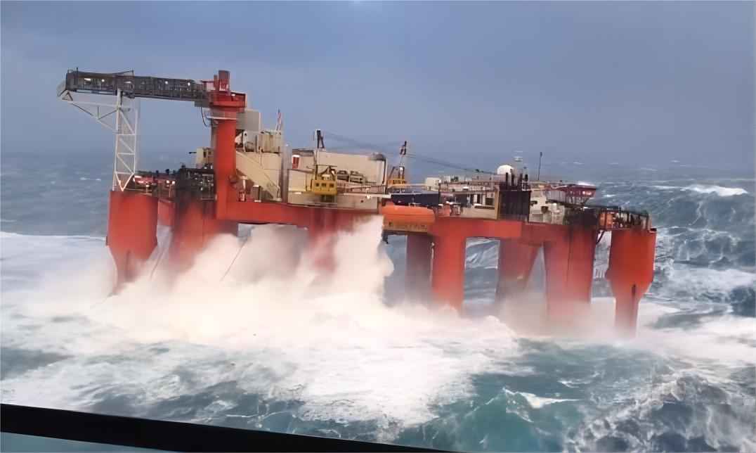 Oil Rigs Move in Bad Weather